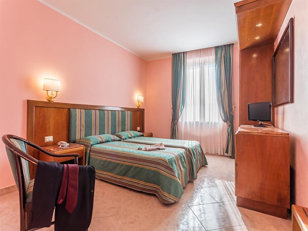 Raeli Hotel Siracusa Roma Eksteriør bilde